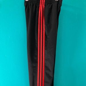 Adidas boys pants medium (12-14)  length 35” width 12” has elastic waistband